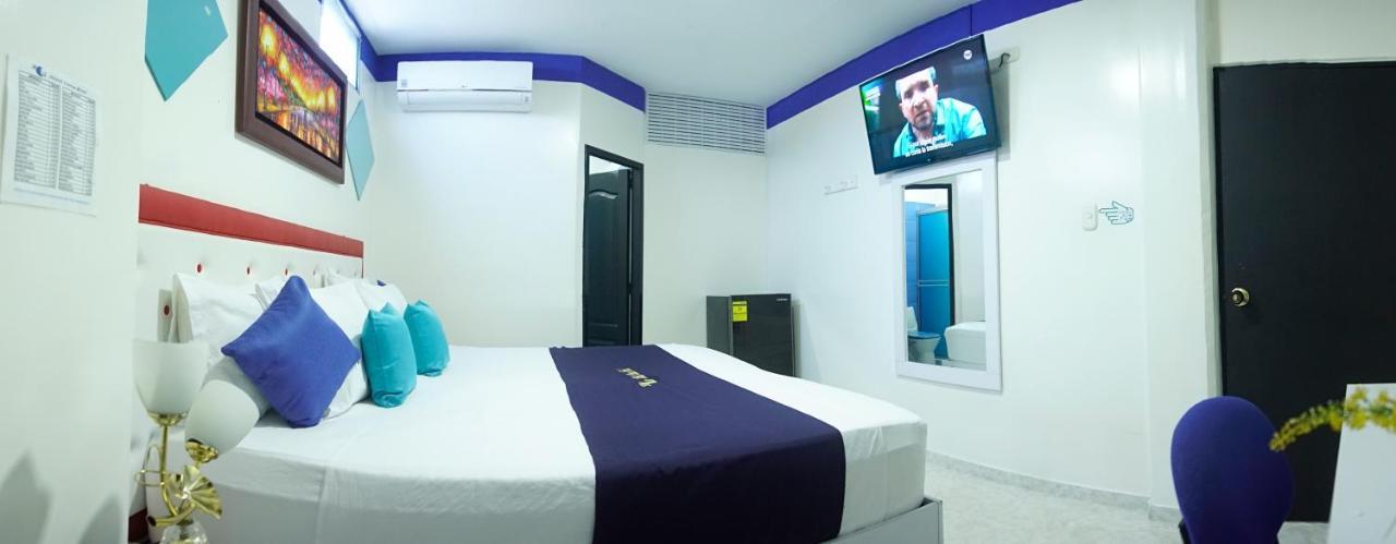 Hotel Luna Azul Florencia  Εξωτερικό φωτογραφία